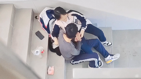 Phim sex Việt69 - Móc lồn em ny nơi cầu thang